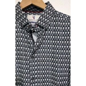 NEW International Report Skull Print Button Up Shirt Men M Slim Fit Stretch Golf